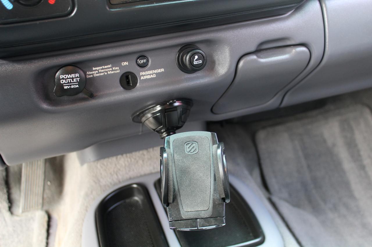 Dodge Dakota Club Cab 131" WB Sport 2000