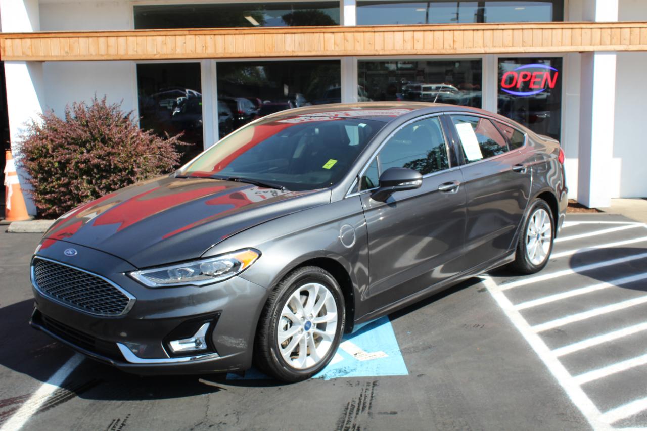 Ford Fusion Plug-In Hybrid Titanium FWD 2020