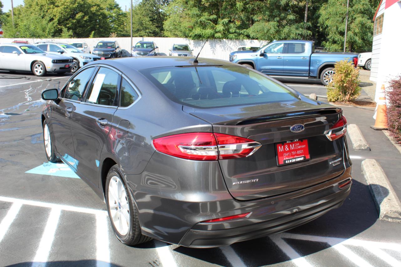 Ford Fusion Plug-In Hybrid Titanium FWD 2020