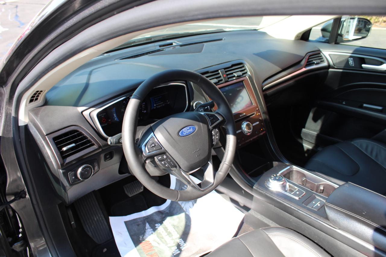 Ford Fusion Plug-In Hybrid Titanium FWD 2020