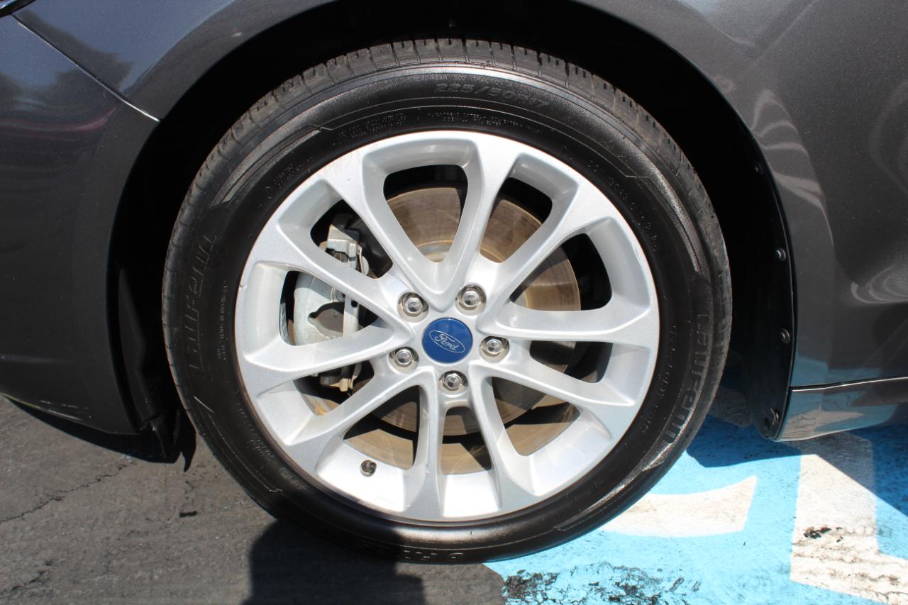 Ford Fusion Plug-In Hybrid Titanium FWD 2020