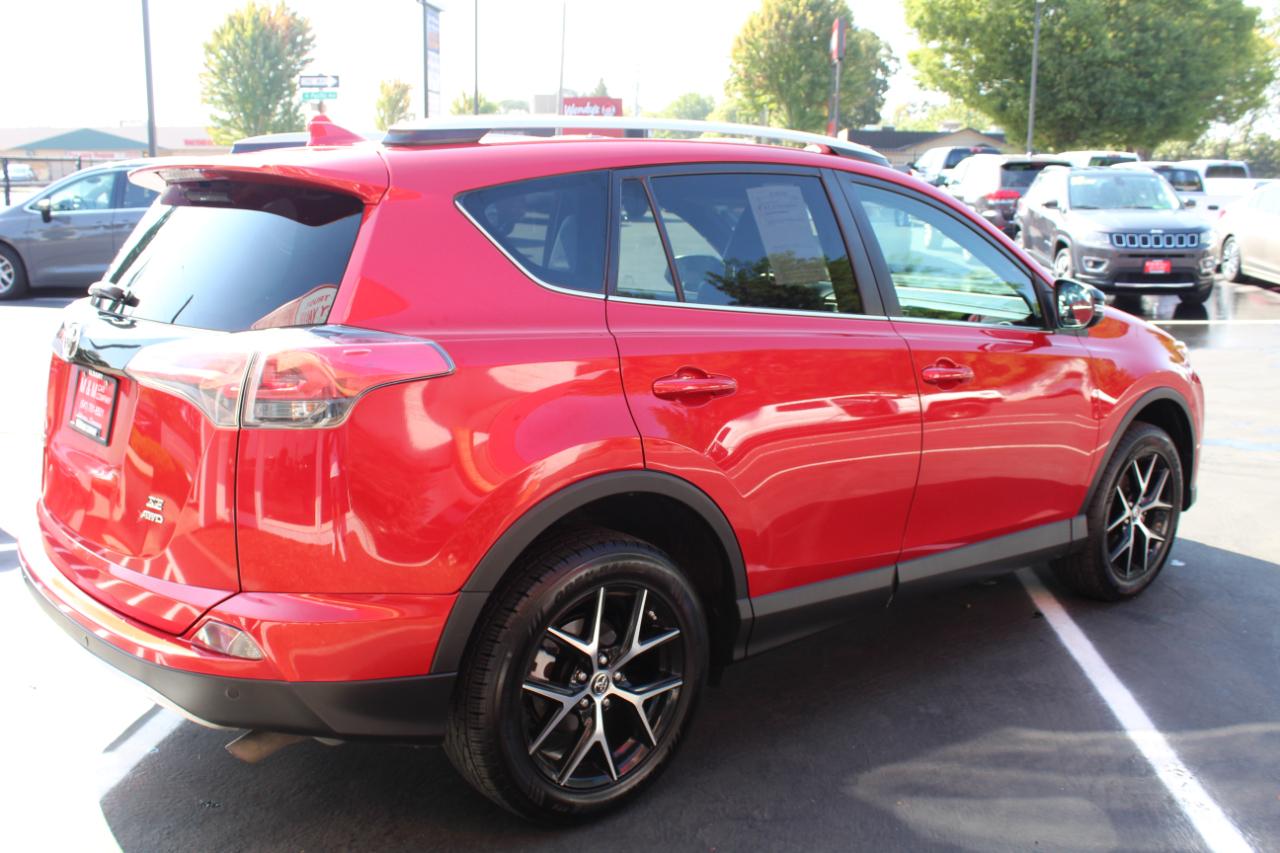 Toyota RAV4 AWD 4dr SE (Natl) 2016