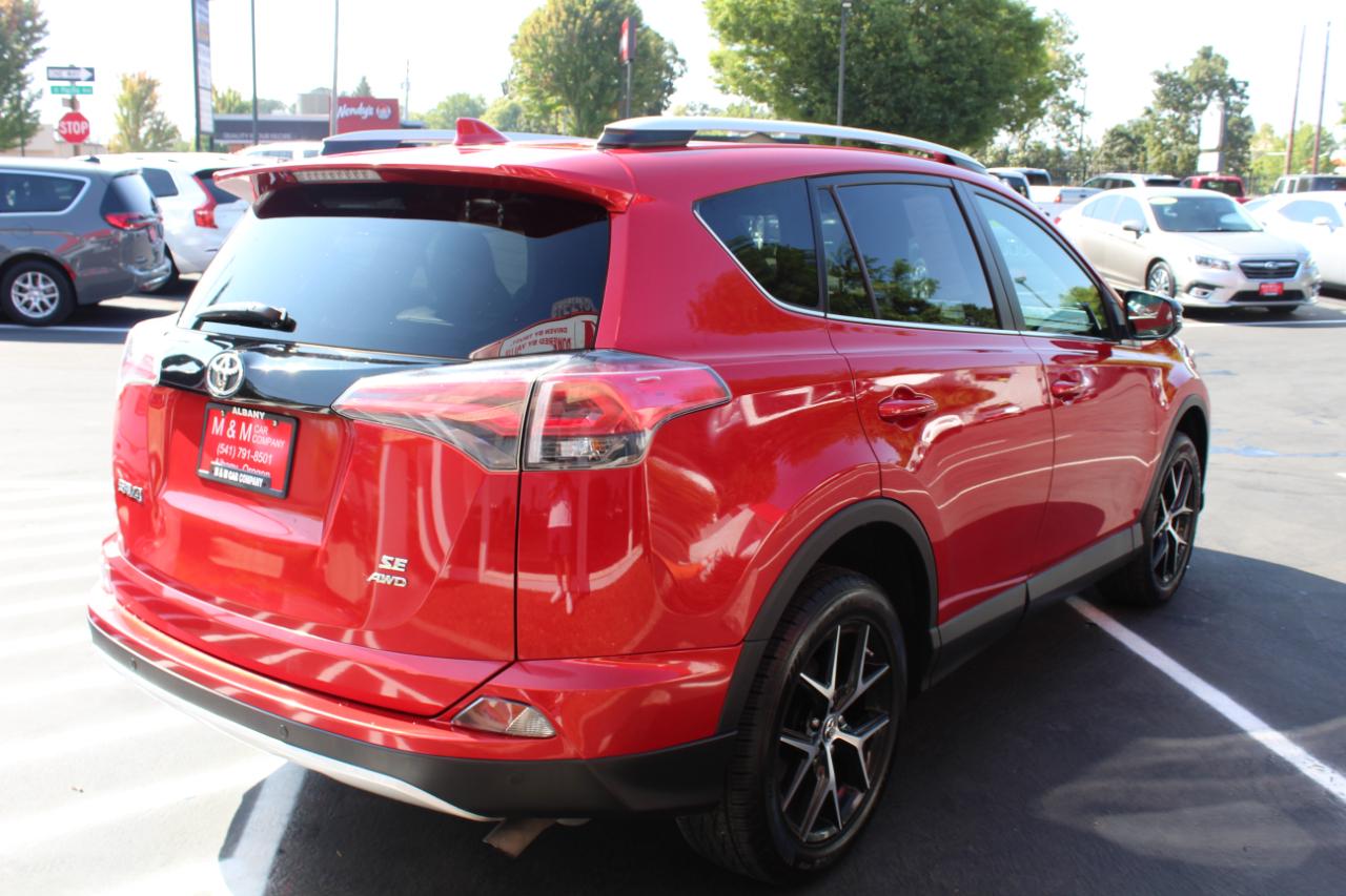 Toyota RAV4 AWD 4dr SE (Natl) 2016
