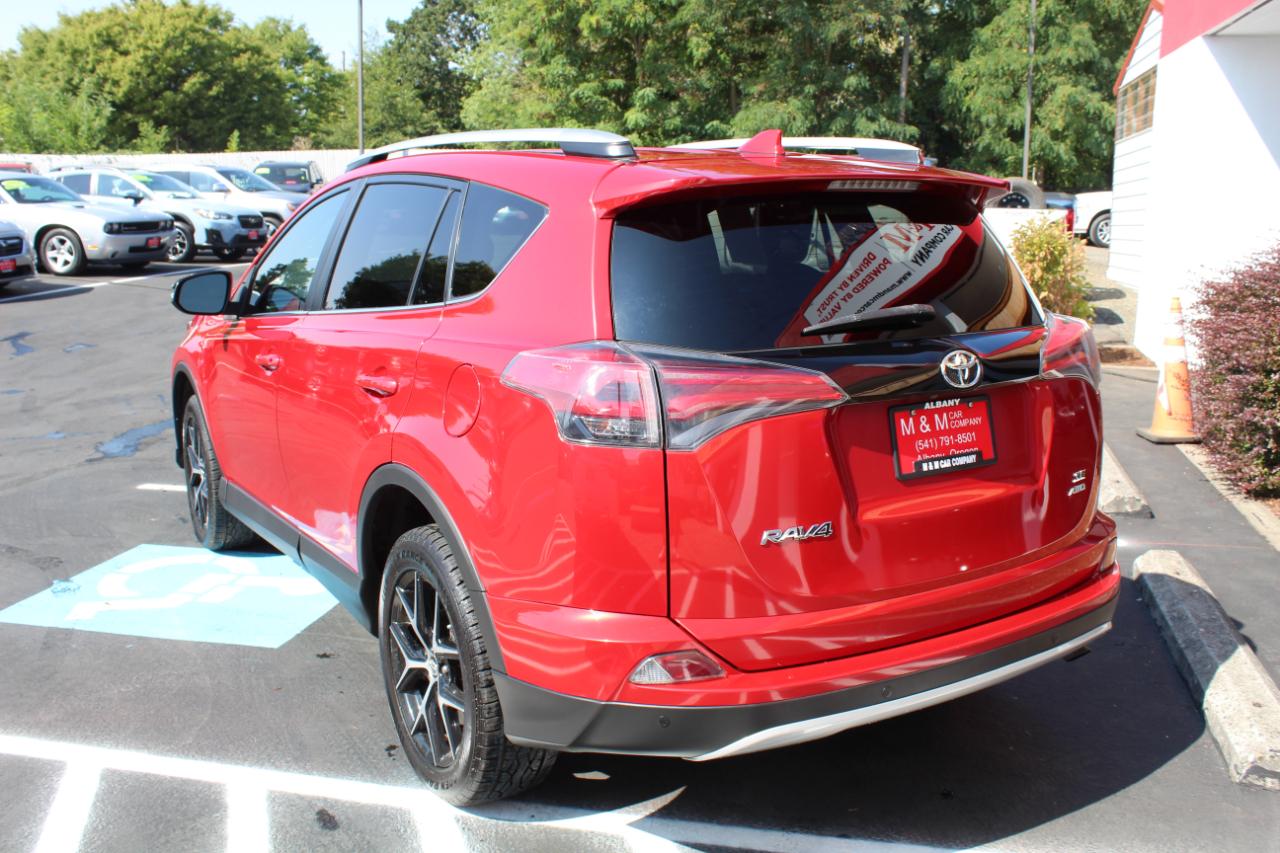 Toyota RAV4 AWD 4dr SE (Natl) 2016