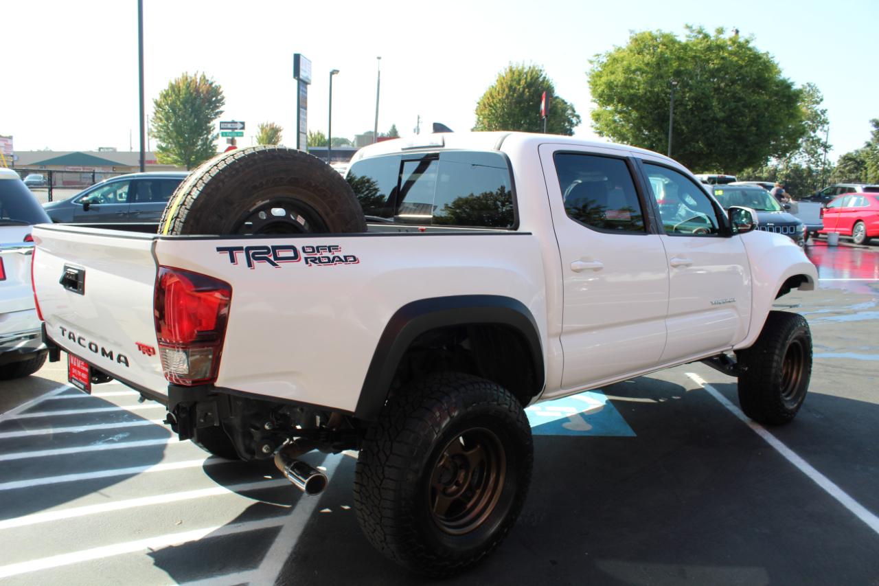 Toyota Tacoma TRD Off Road Double Cab 5' Bed V6 4x2 AT (Natl) 2018