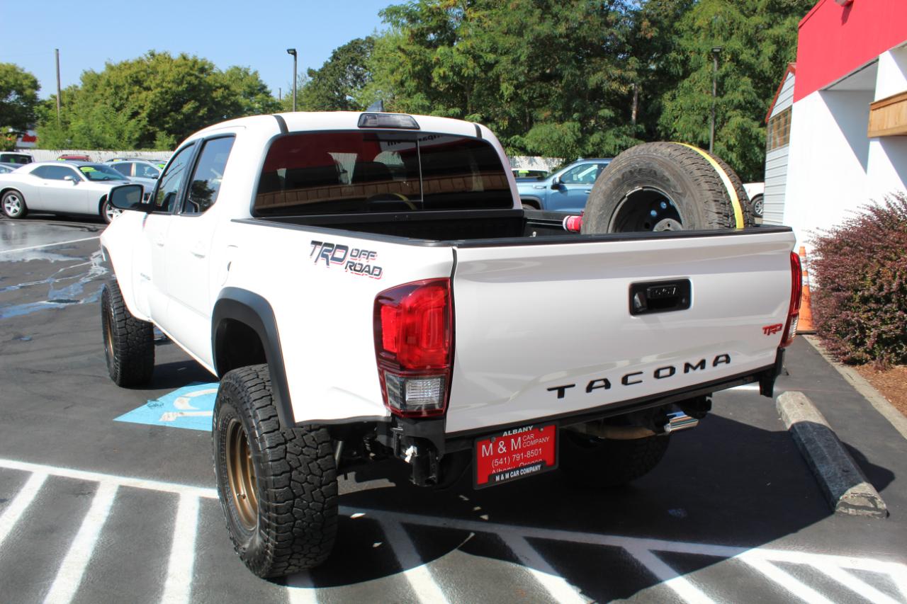 Toyota Tacoma TRD Off Road Double Cab 5' Bed V6 4x2 AT (Natl) 2018