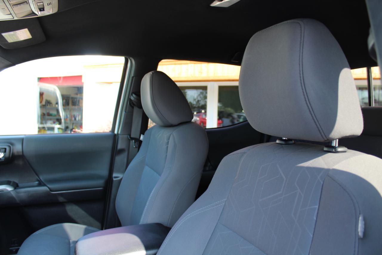 Toyota Tacoma TRD Off Road Double Cab 5' Bed V6 4x2 AT (Natl) 2018
