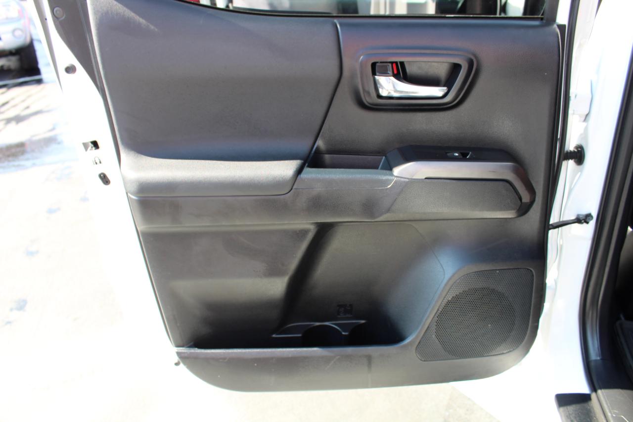 Toyota Tacoma TRD Off Road Double Cab 5' Bed V6 4x2 AT (Natl) 2018
