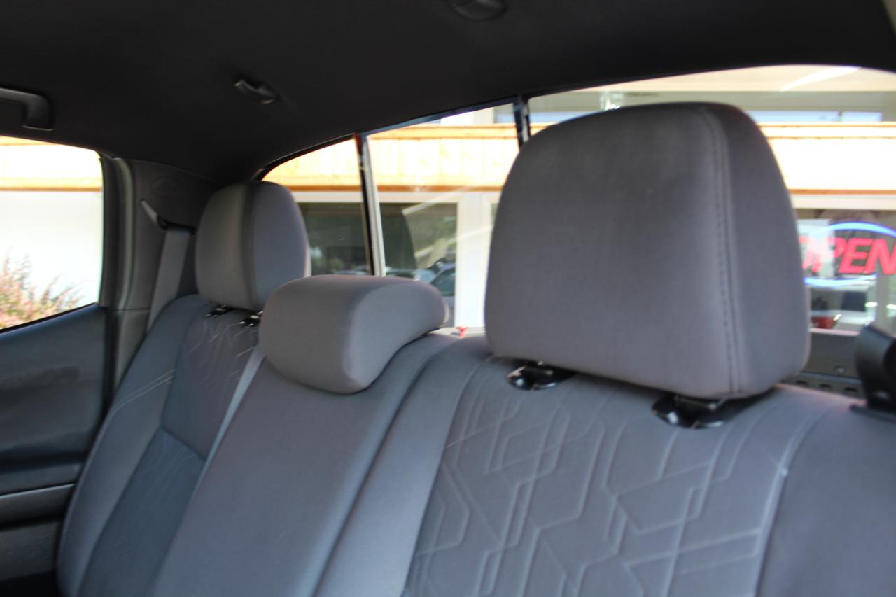 Toyota Tacoma TRD Off Road Double Cab 5' Bed V6 4x2 AT (Natl) 2018