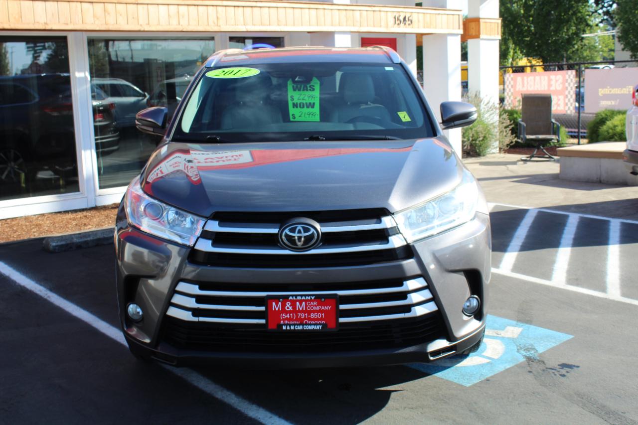 Toyota Highlander XLE V6 AWD (Natl) 2017