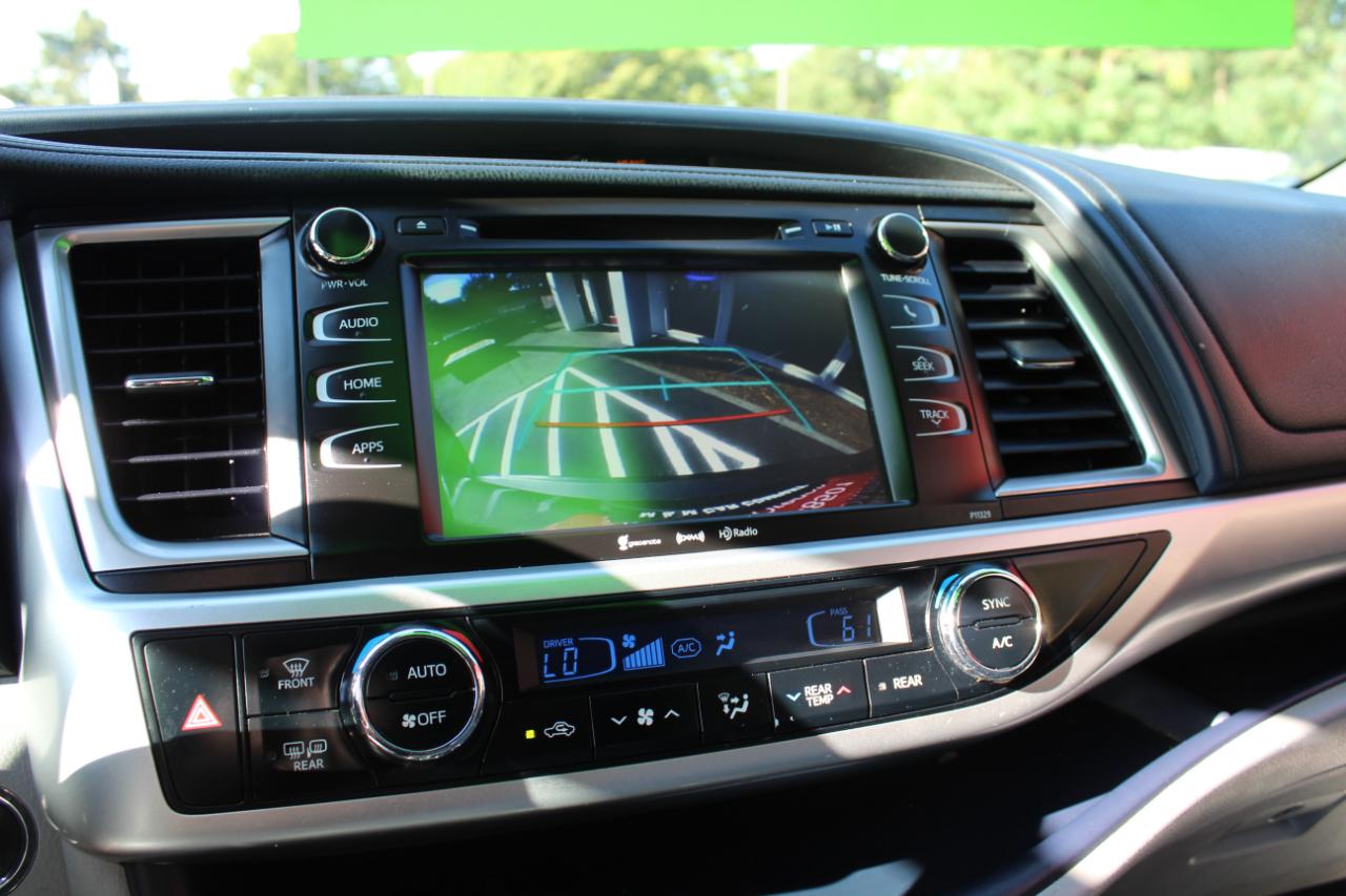 Toyota Highlander XLE V6 AWD (Natl) 2017