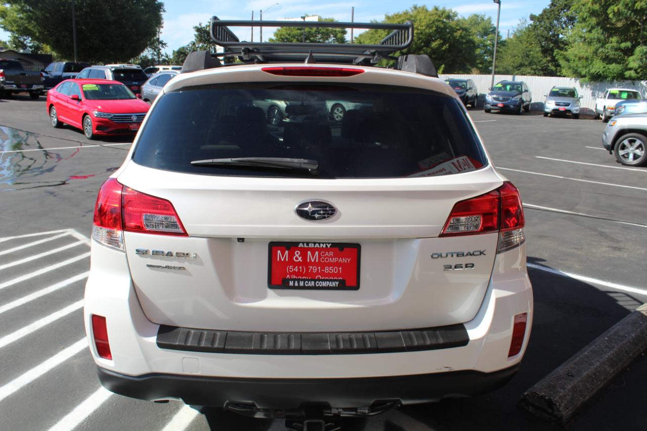 Subaru Outback 4dr Wgn H6 Auto 3.6R Limited 2013