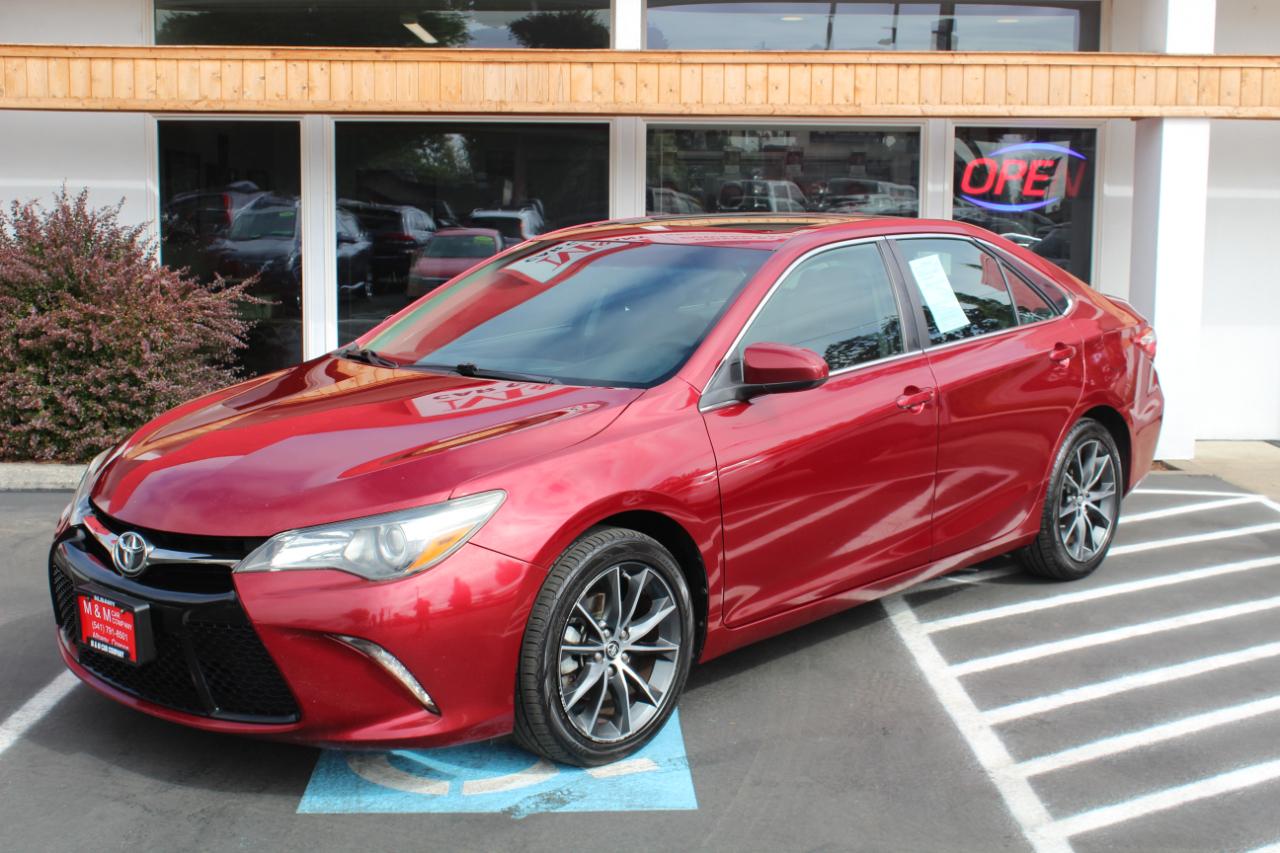 Toyota Camry  2015