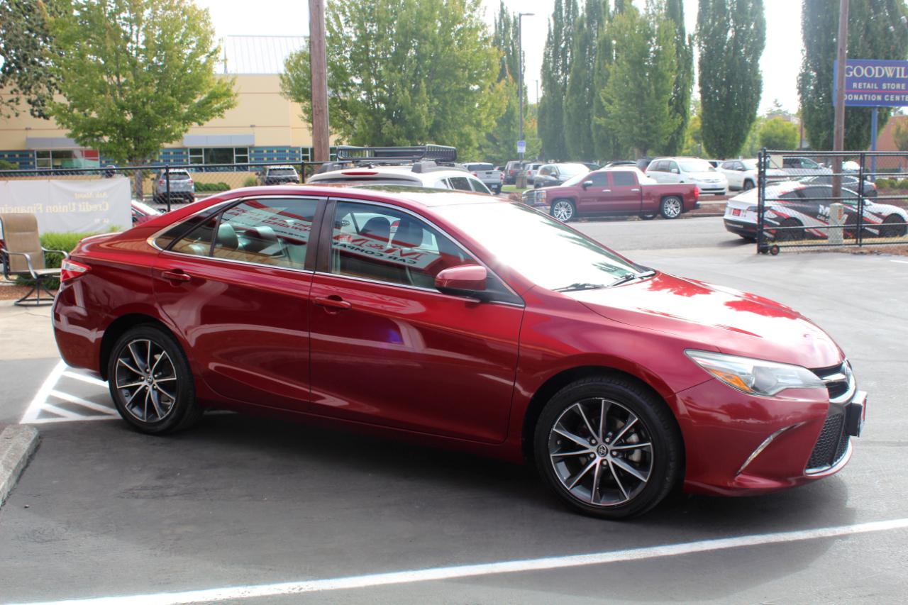 Toyota Camry  2015