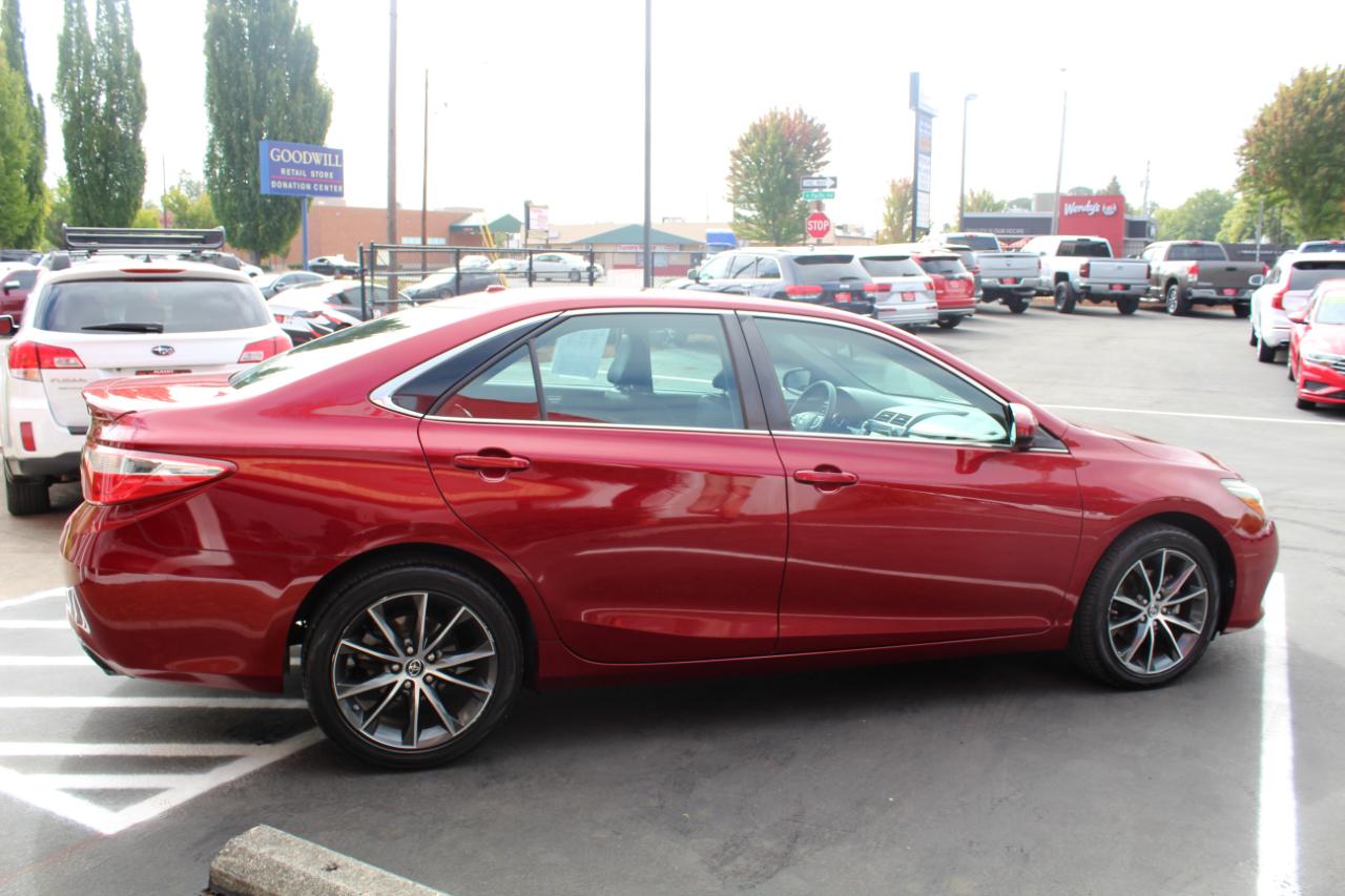 Toyota Camry  2015