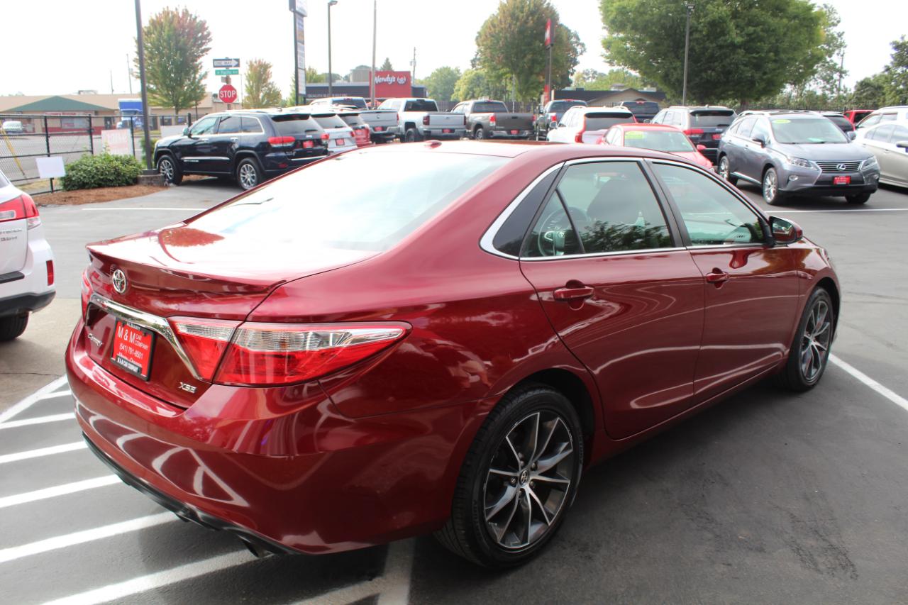 Toyota Camry  2015