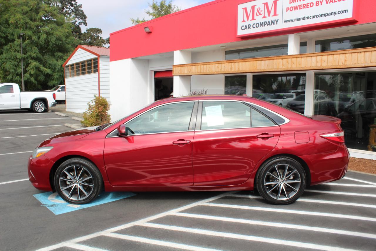 Toyota Camry  2015