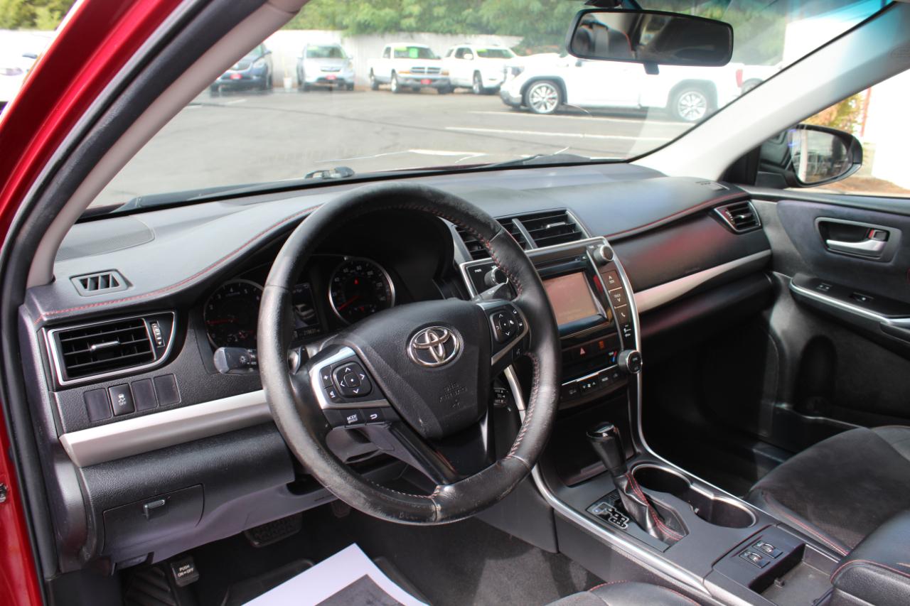 Toyota Camry  2015