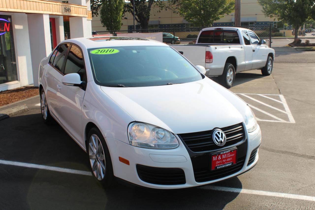 Volkswagen Jetta Sedan 4dr DSG Wolfsburg PZEV 2010