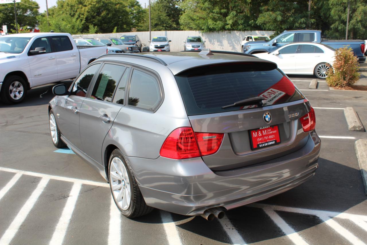 BMW 3 Series 4dr Sports Wgn 328i xDrive AWD 2012