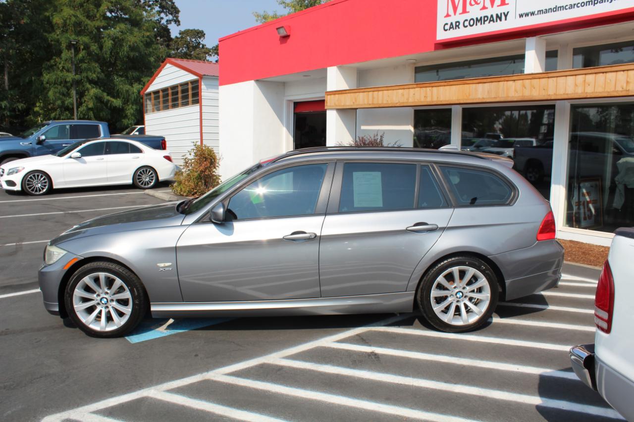 BMW 3 Series 4dr Sports Wgn 328i xDrive AWD 2012