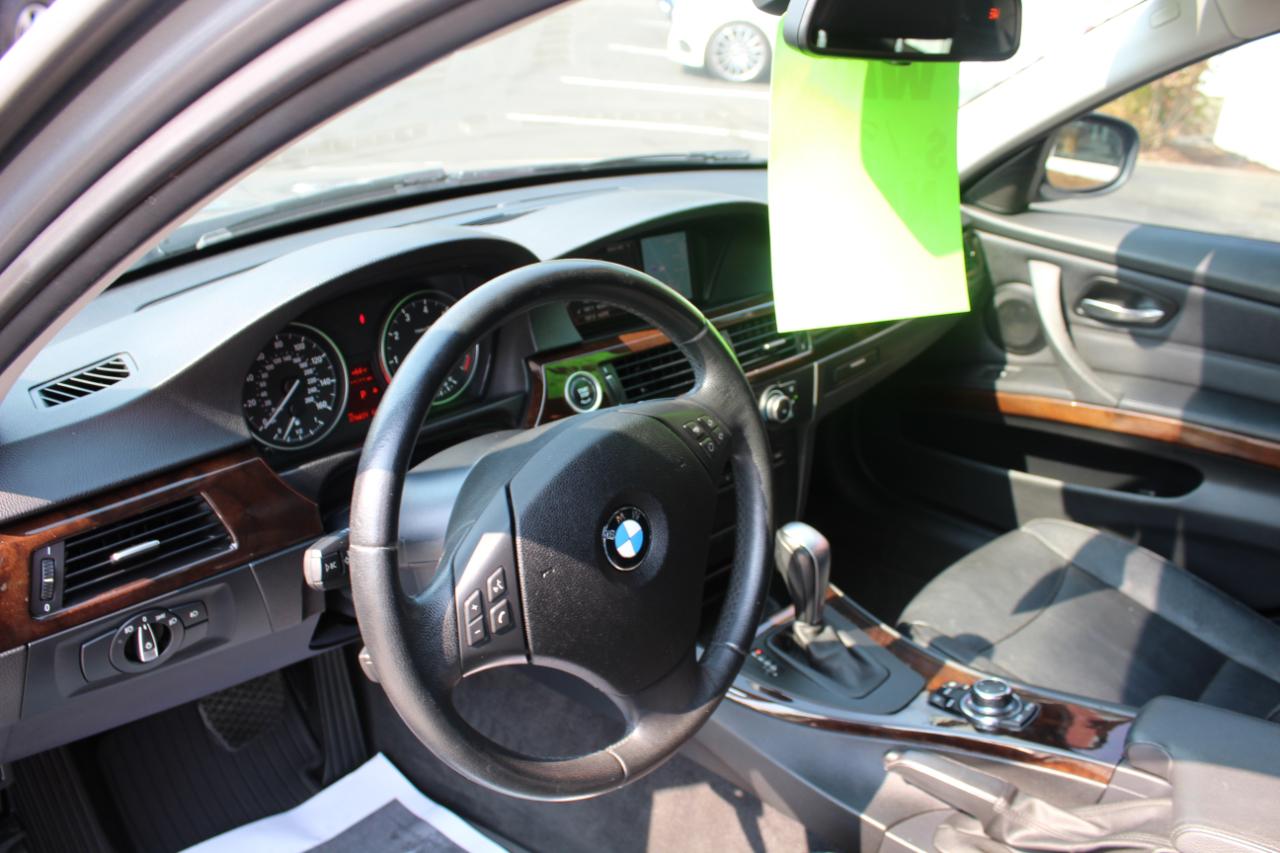BMW 3 Series 4dr Sports Wgn 328i xDrive AWD 2012