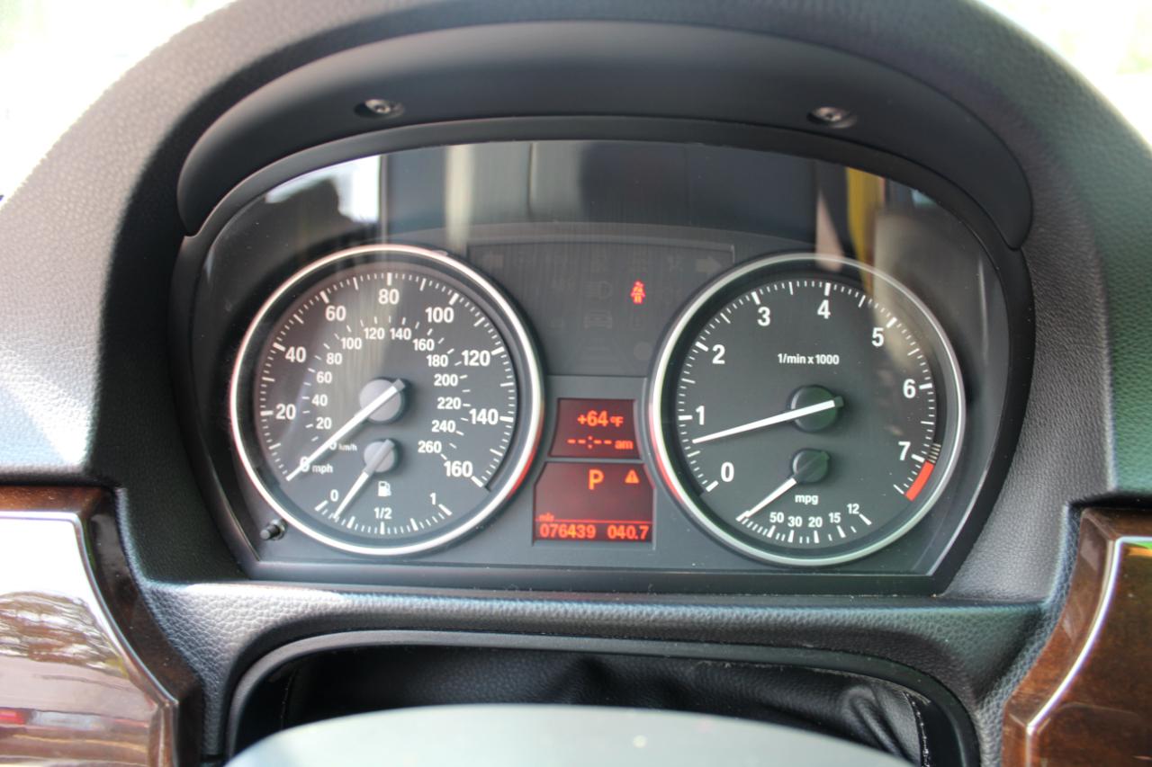 BMW 3 Series 4dr Sports Wgn 328i xDrive AWD 2012