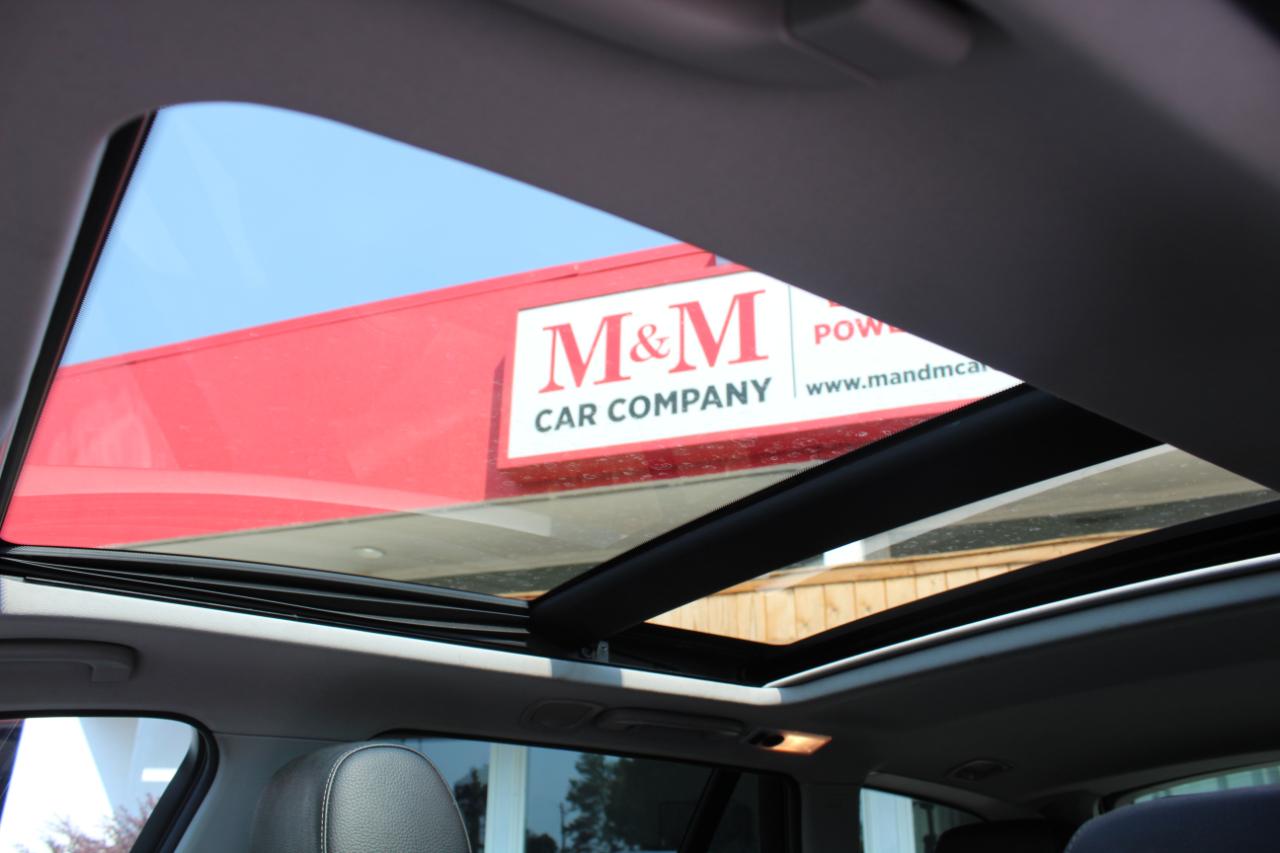 BMW 3 Series 4dr Sports Wgn 328i xDrive AWD 2012