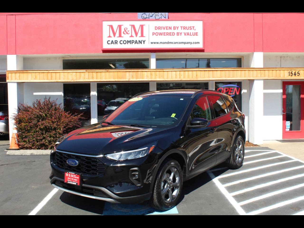 2025 Ford Escape ST-Line Select AWD