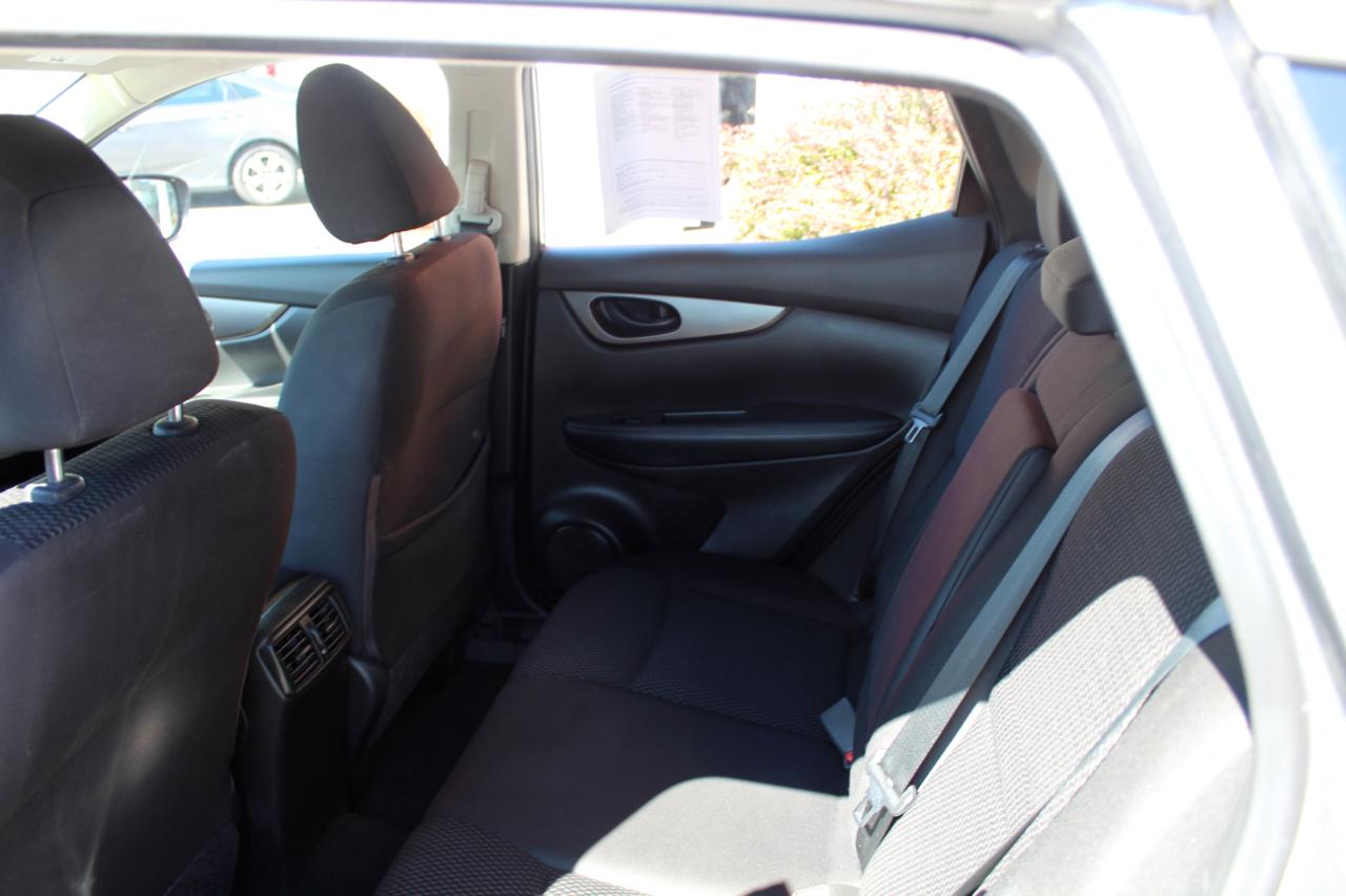 Nissan Rogue Sport FWD S 2020