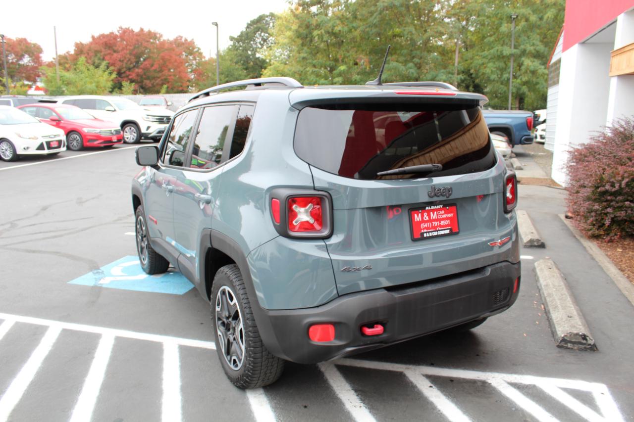 Jeep Renegade photo 11
