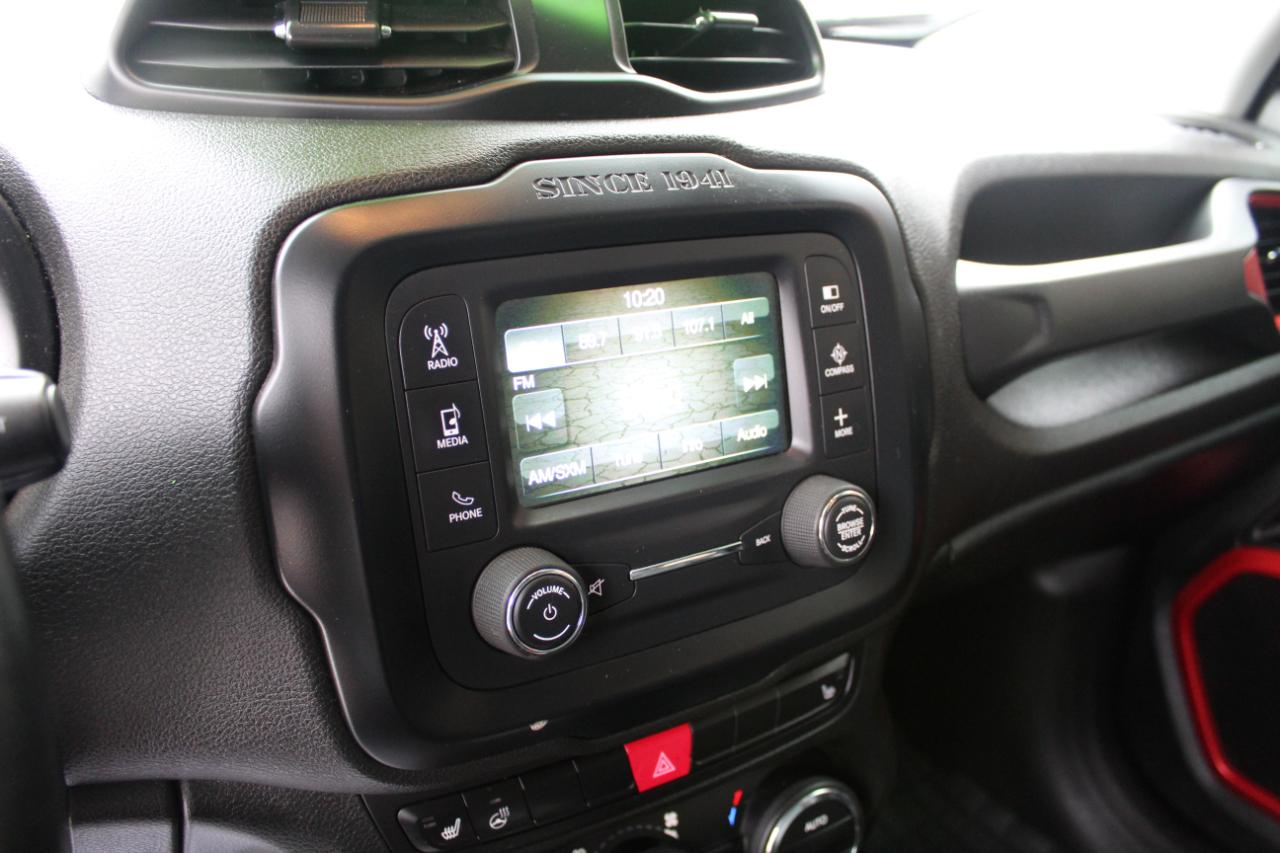 Jeep Renegade photo 18