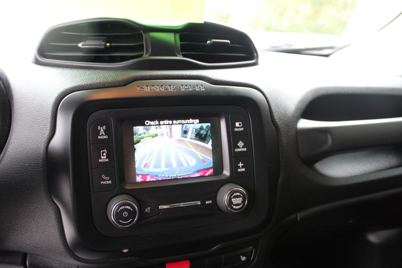Jeep Renegade photo 19