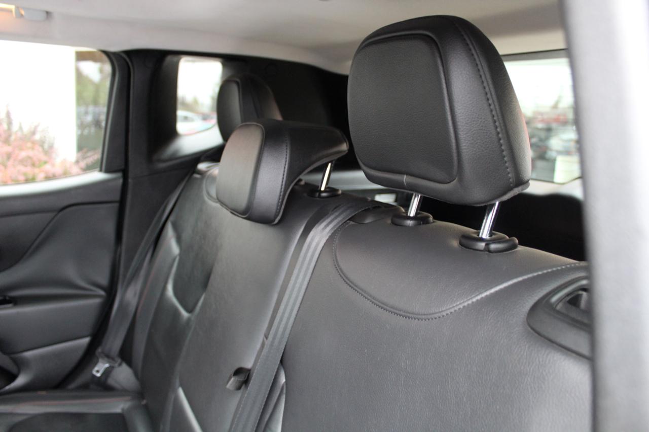 Jeep Renegade photo 25
