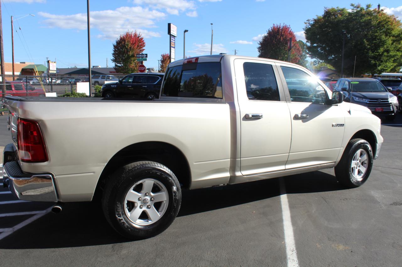 Dodge Ram 1500 4WD Quad Cab 140.5" SLT 2010
