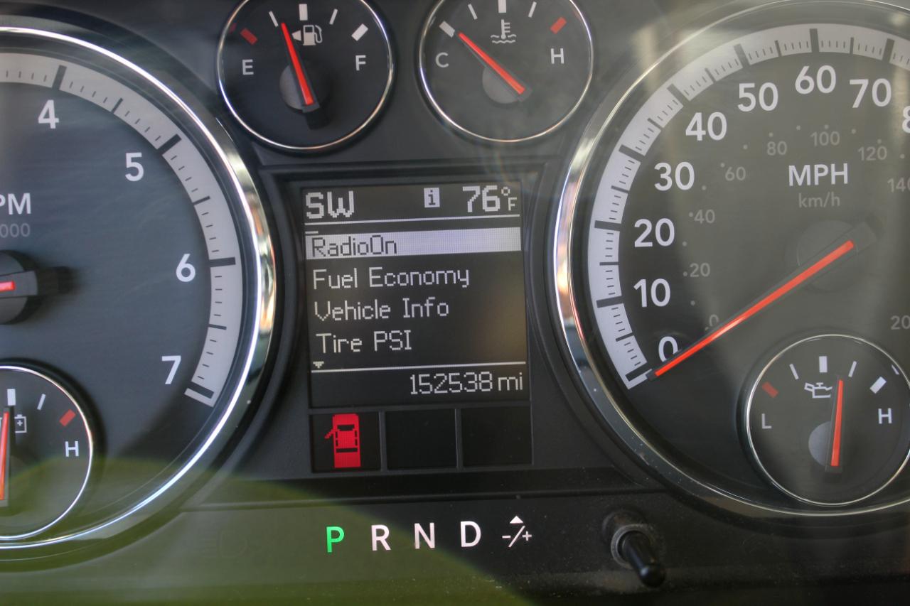 Dodge Ram 1500 4WD Quad Cab 140.5" SLT 2010