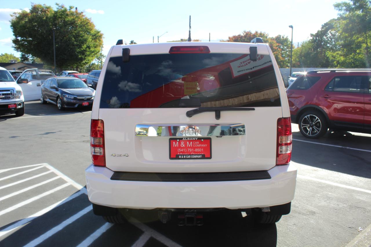 Jeep Liberty photo 7