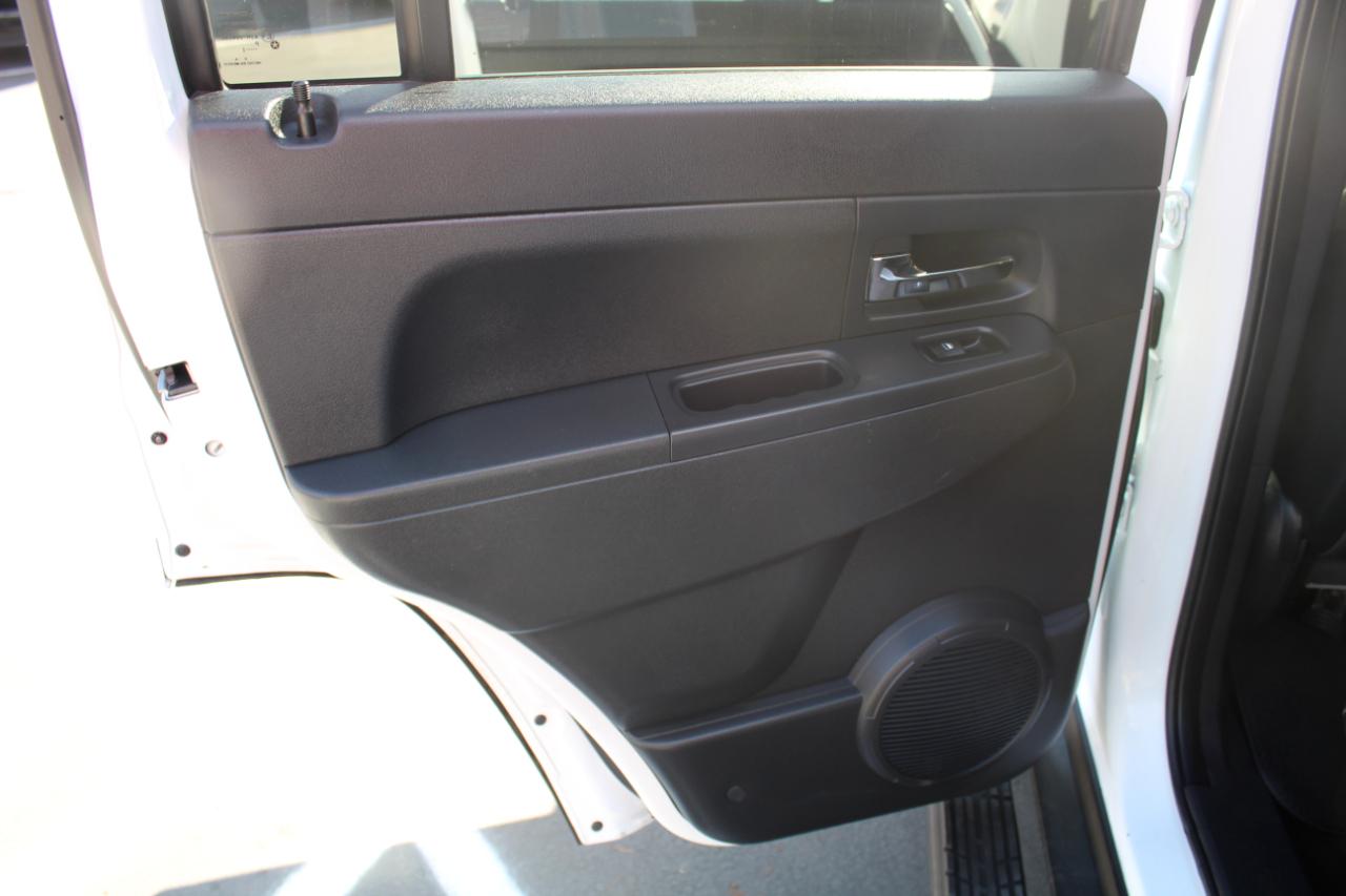 Jeep Liberty photo 13