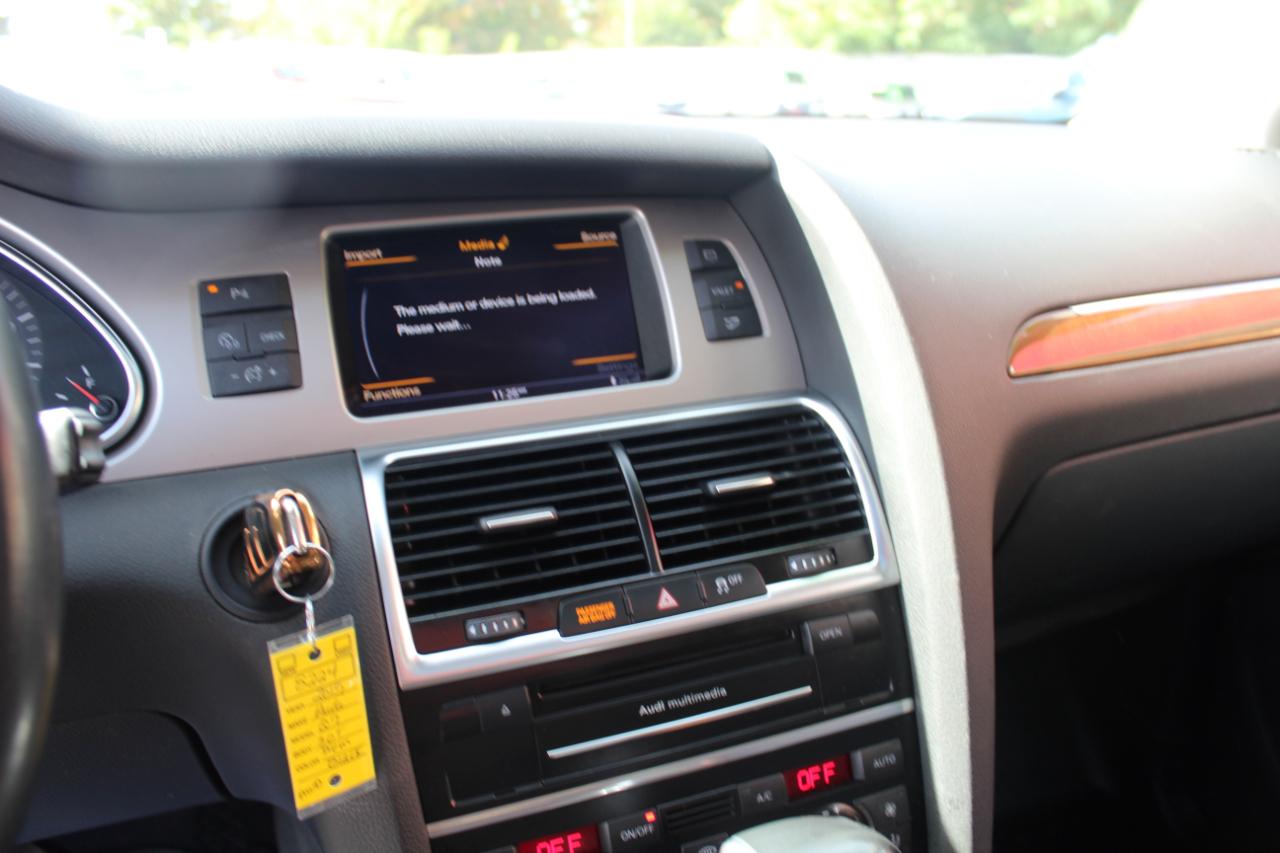 Audi Q7 photo 16