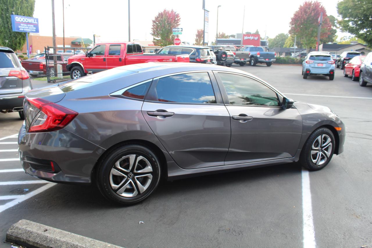 Honda Civic photo 6