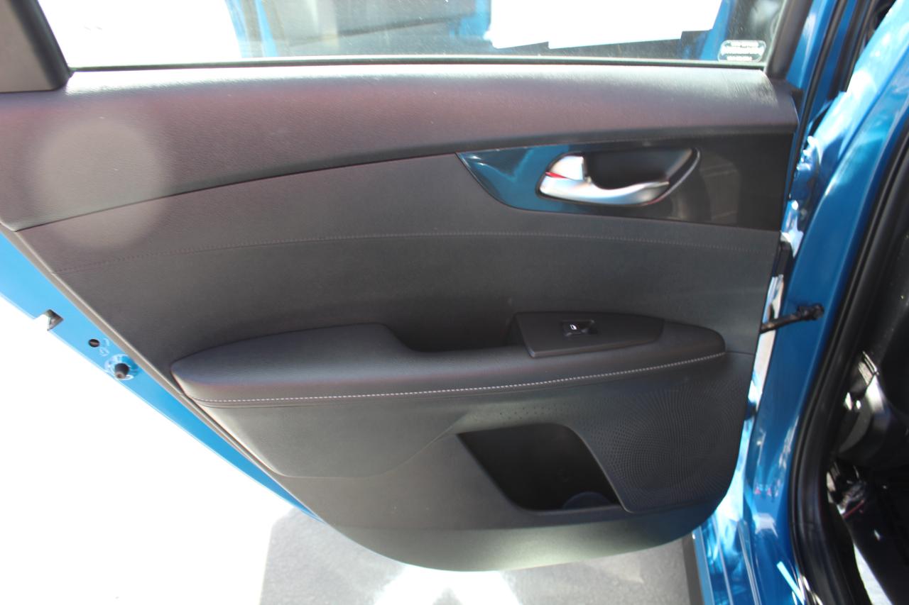 Kia Forte photo 17