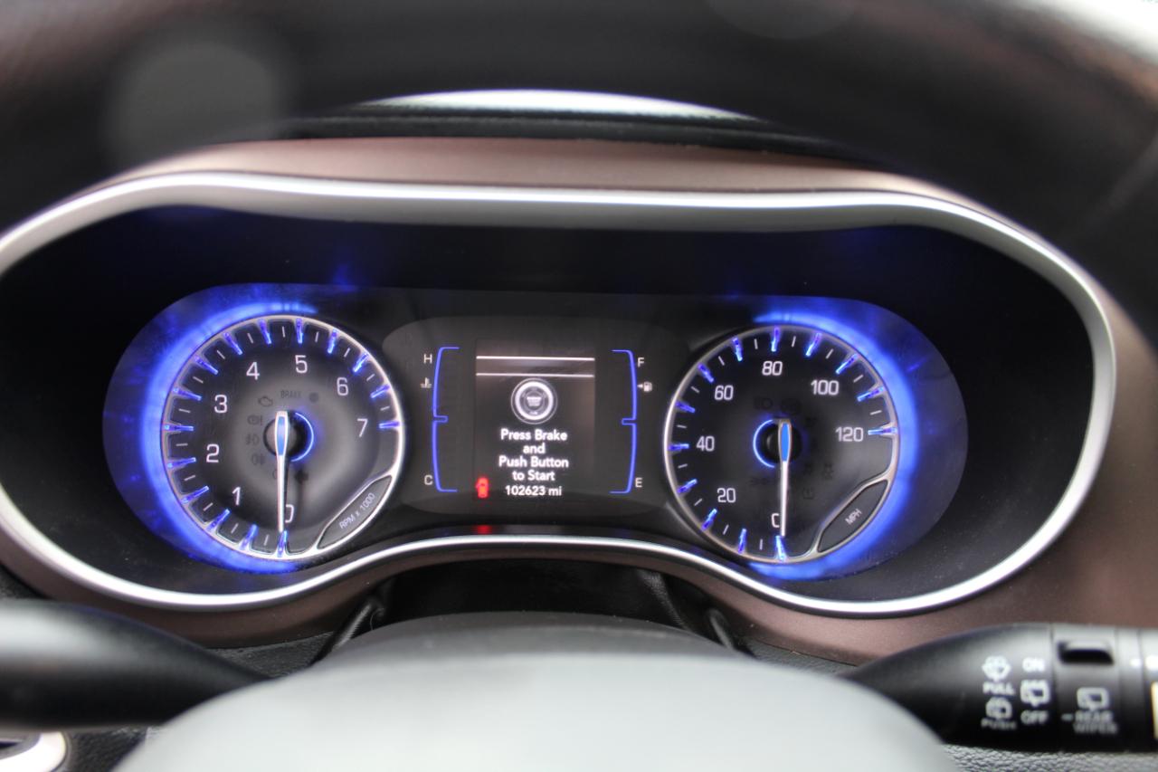 Chrysler Voyager photo 13