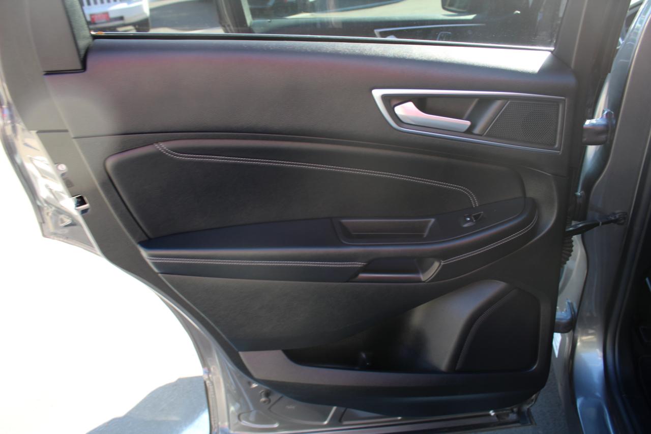 Ford Edge Titanium AWD 2022