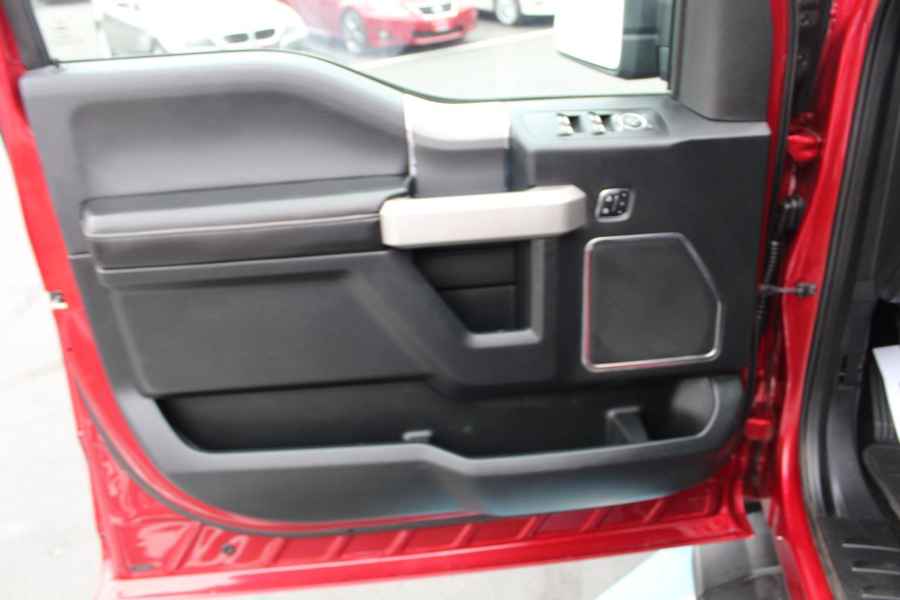 Ford F-150 photo 12