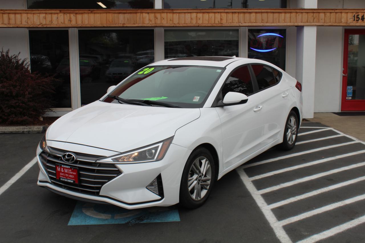 Hyundai Elantra photo 2