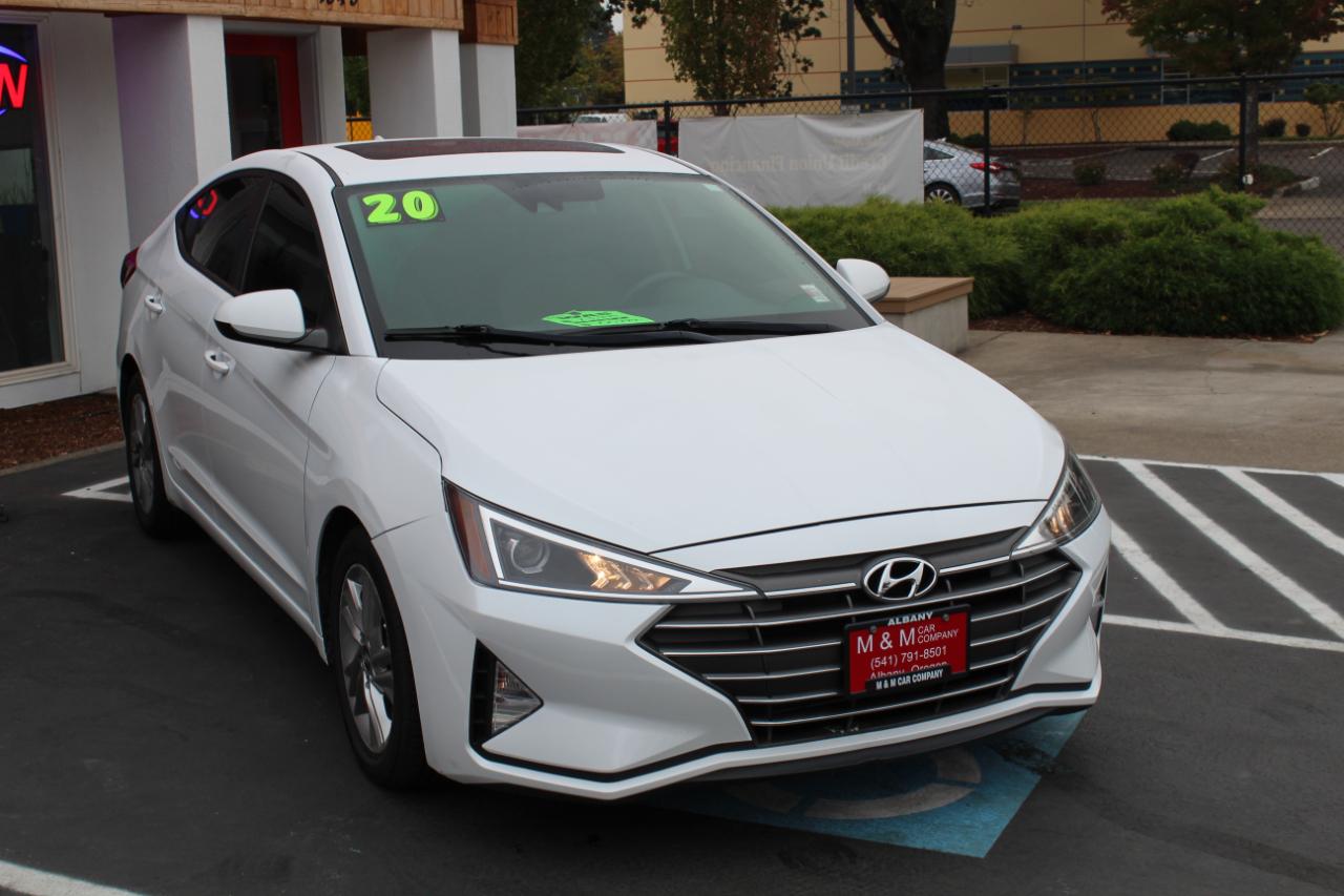 Hyundai Elantra photo 4