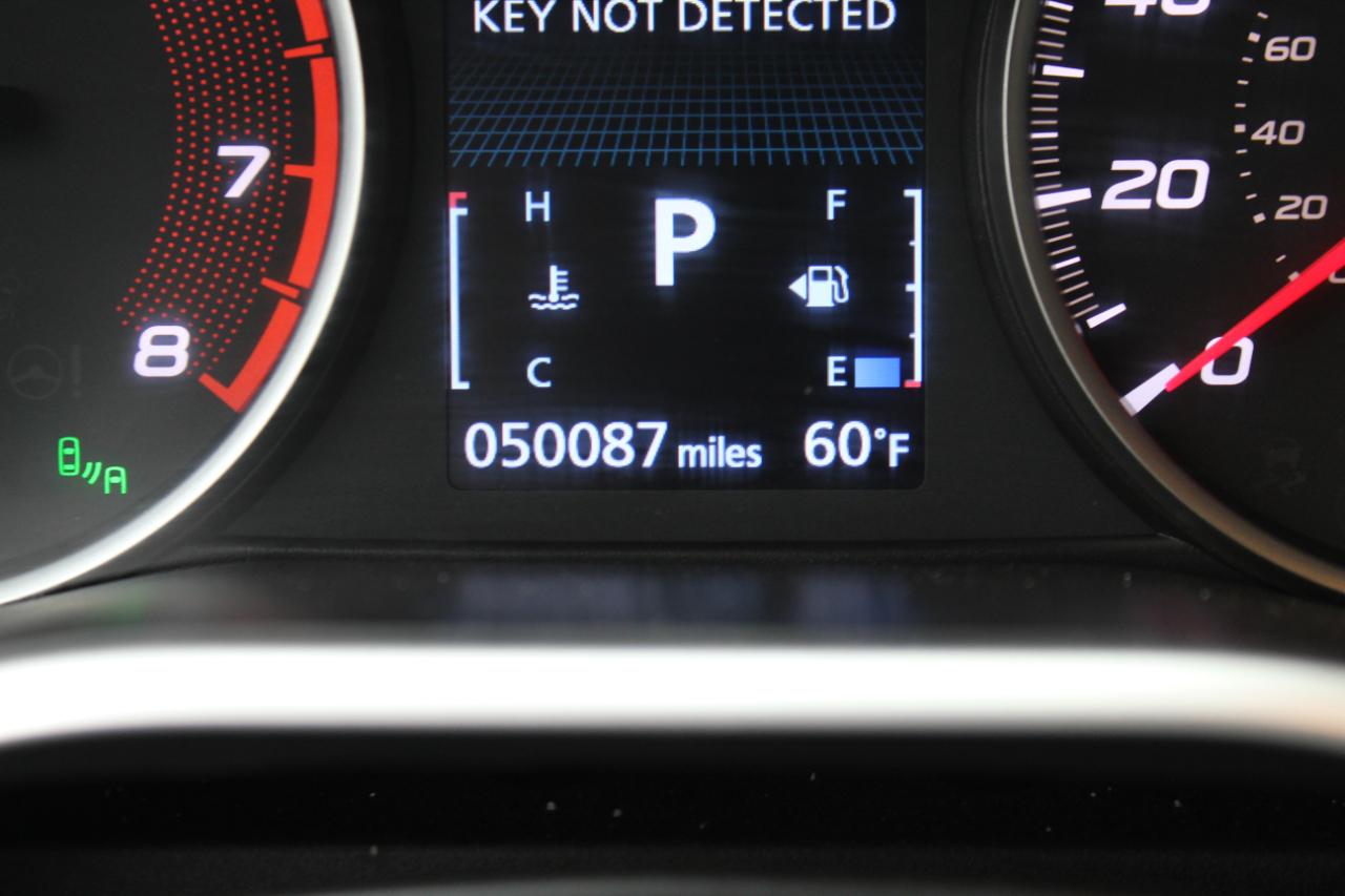 Mitsubishi Eclipse Cross photo 16