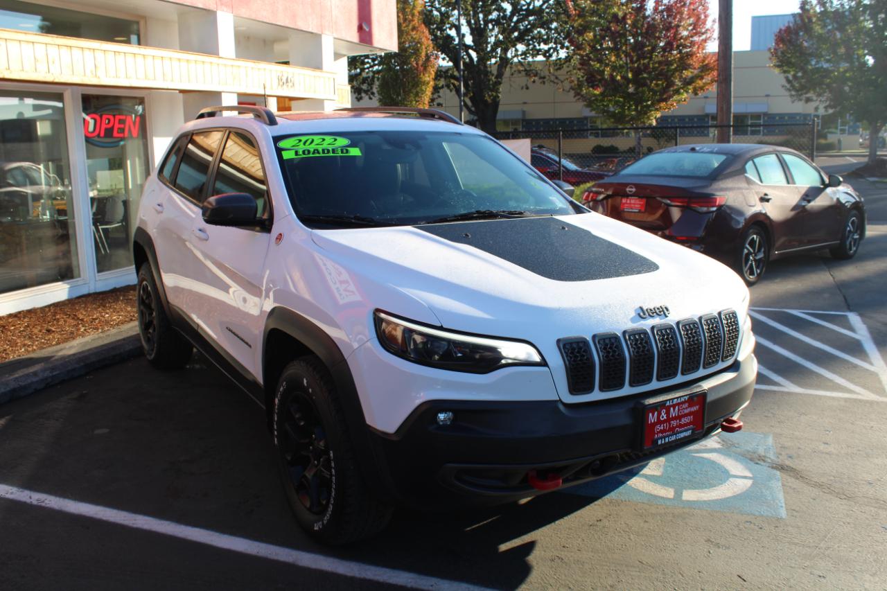 Jeep Cherokee photo 4