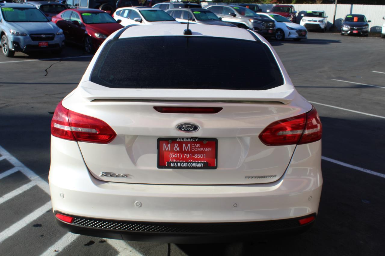 Ford Focus photo 10