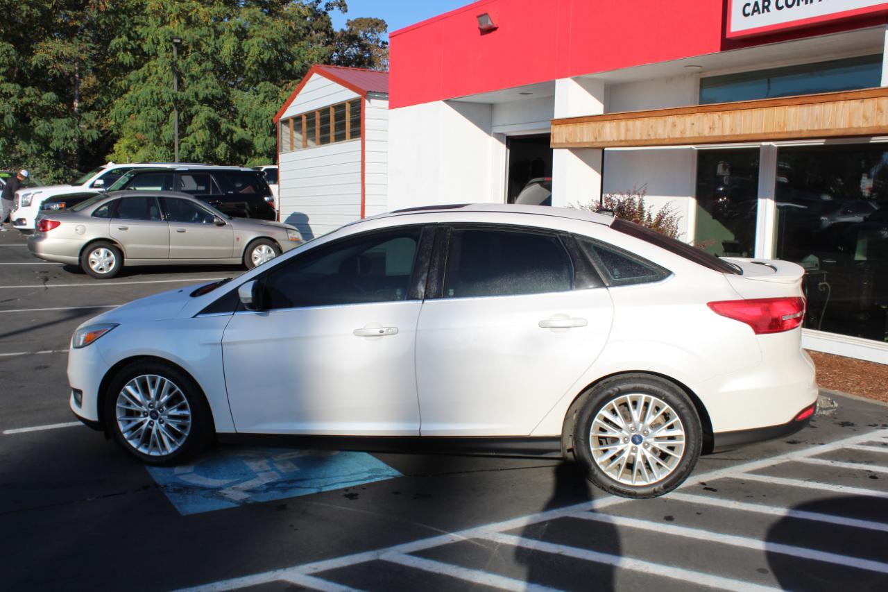 Ford Focus photo 12